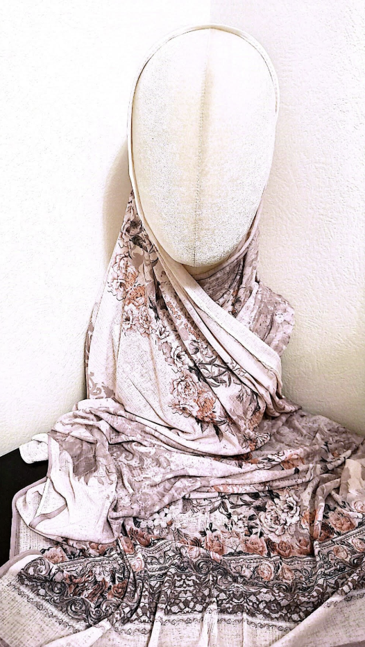 Beige Blommönstrad Lycra Hijab