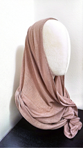 Gammelrosa Hijab