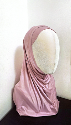 Gammelrosa Al Amira Hijab
