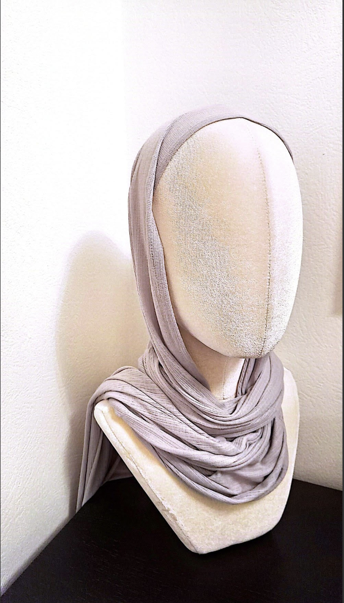 Lila Hijab